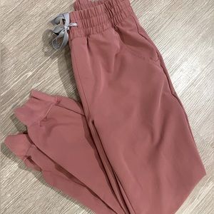 FIGS women’s scrub joggers - MAUVE - HIGH WAISTED - XS